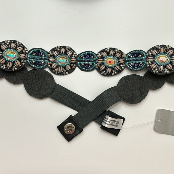 Handbeaded Embellished stretchable belt - Picture 2 of 6